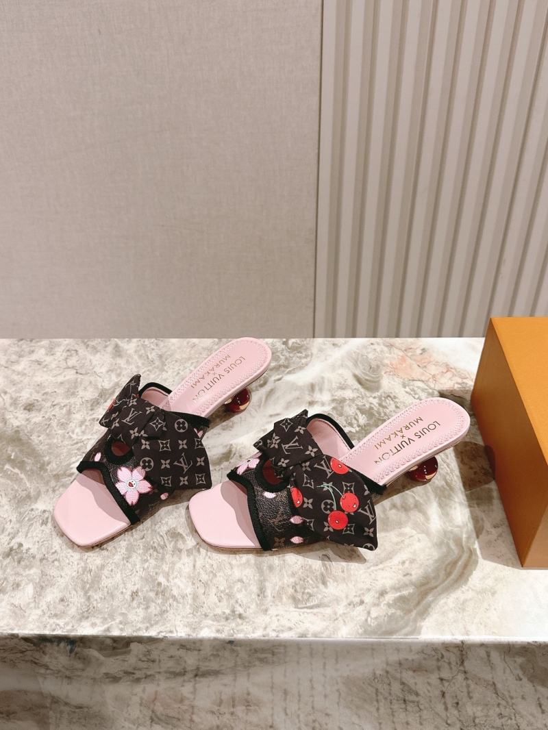 l0vis Vvtt0n slippers